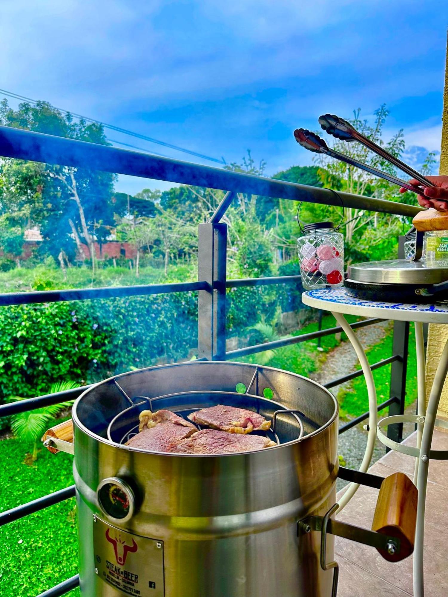 Apartamento Privado Vacacional A 5M Del Aeropuerto, 20 Minutos Del Parque Del Cafe Y Centro De Armenia Con 4 Piscinas, 3 Jacuzzi, Sauna By Molca Xperiences 2H Kültér fotó